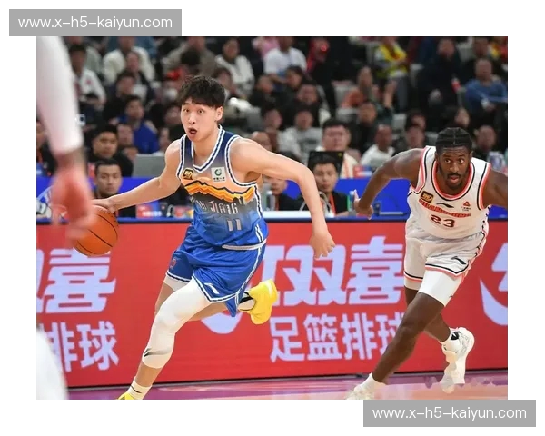 疆粤争锋:历史对决下的篮球荣光与未来展望 疆粤争锋:历史对决下的篮球荣光与未来展望